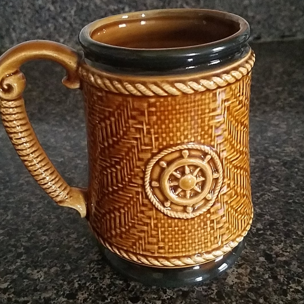 Cup - Picture 2 of 3